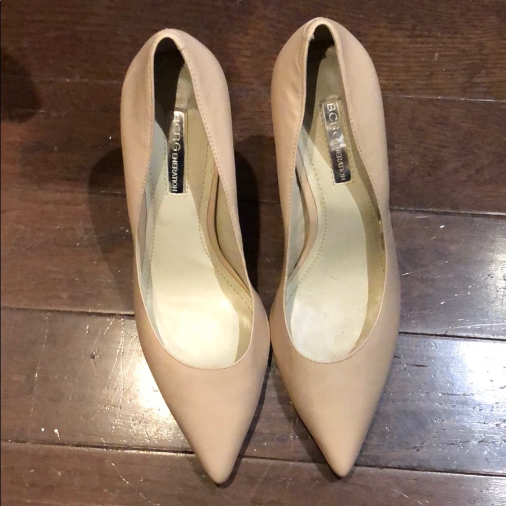 Leather BCBGeneration heels in nude - EUC!